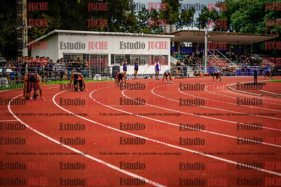Fotos de los 400 m con vallas de varones