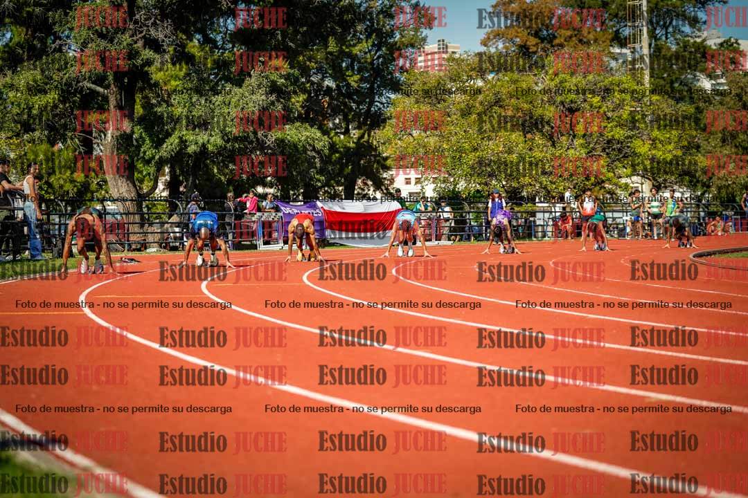 Fotos de los 200 m llanos de varones