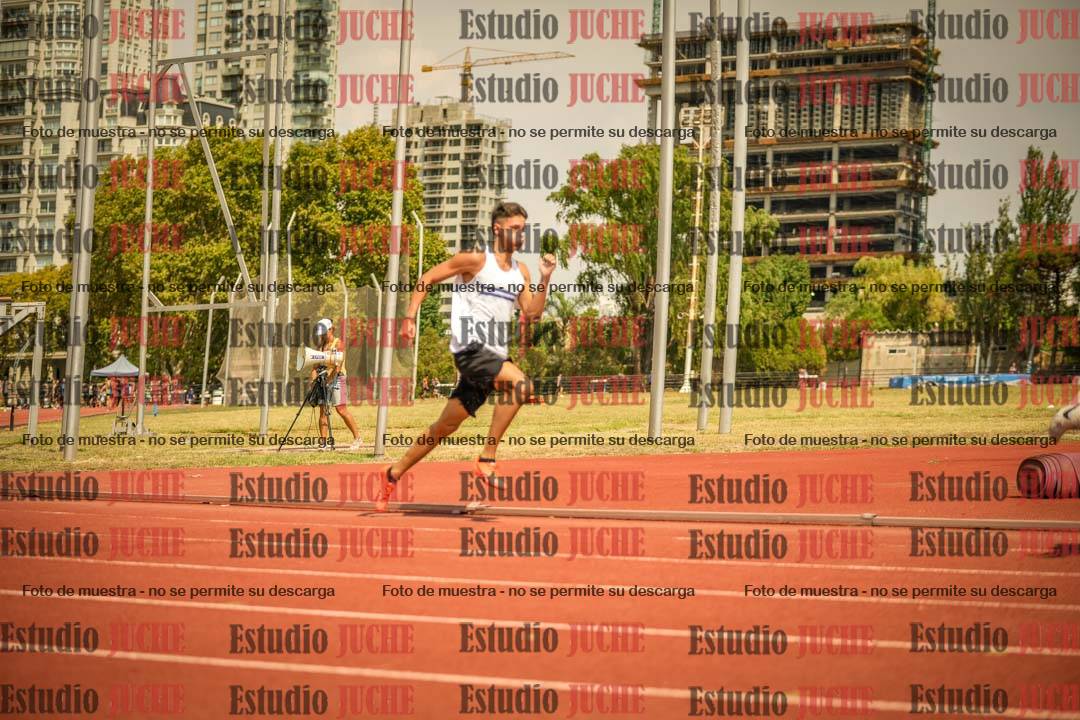 Fotos de los 200 m llanos de varones