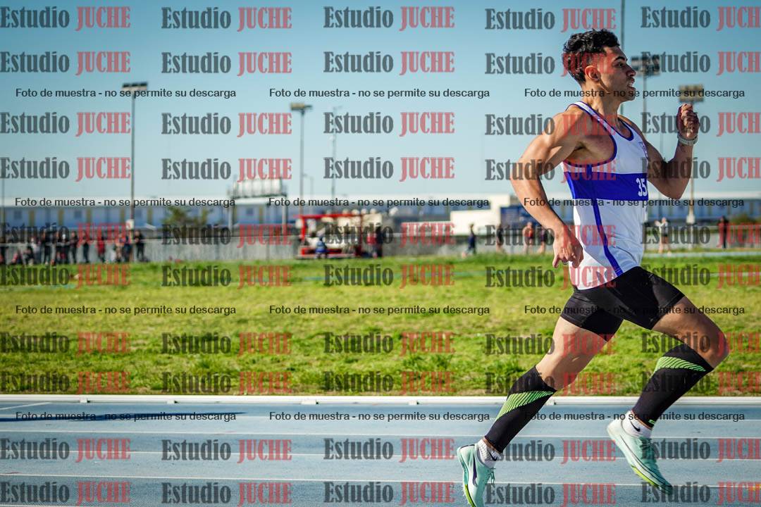 Fotos de los 400 m llanos de varones