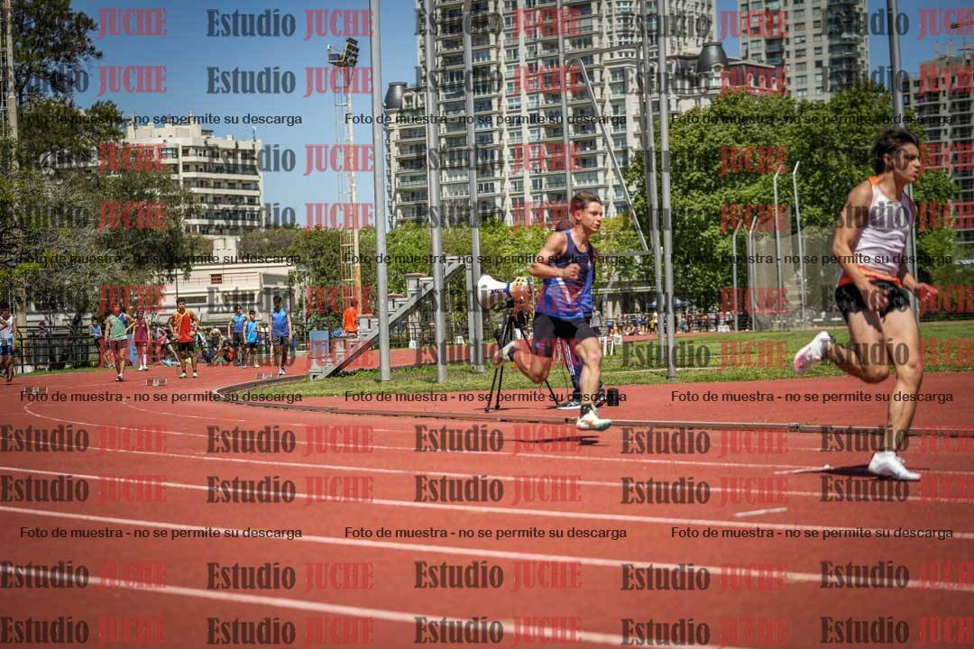 Fotos de los 200 m llanos de varones