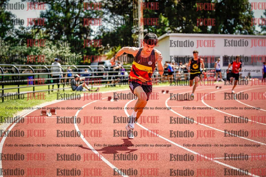 Fotos de los 400 m llanos de varones