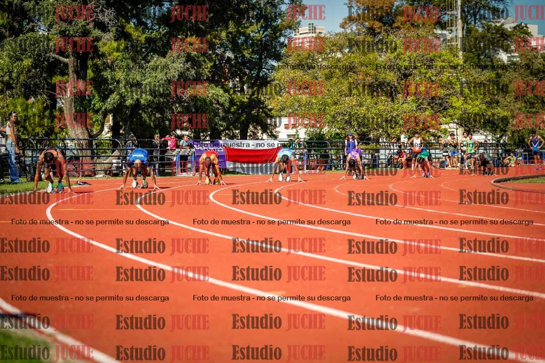 Fotos de los 200 m llanos de varones