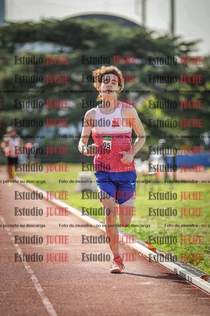 Fotos de los 800 m llanos de varones