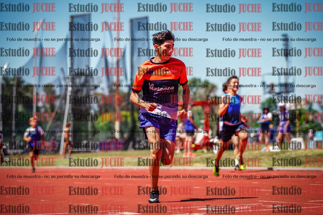 Fotos de los 150 m llanos de varones