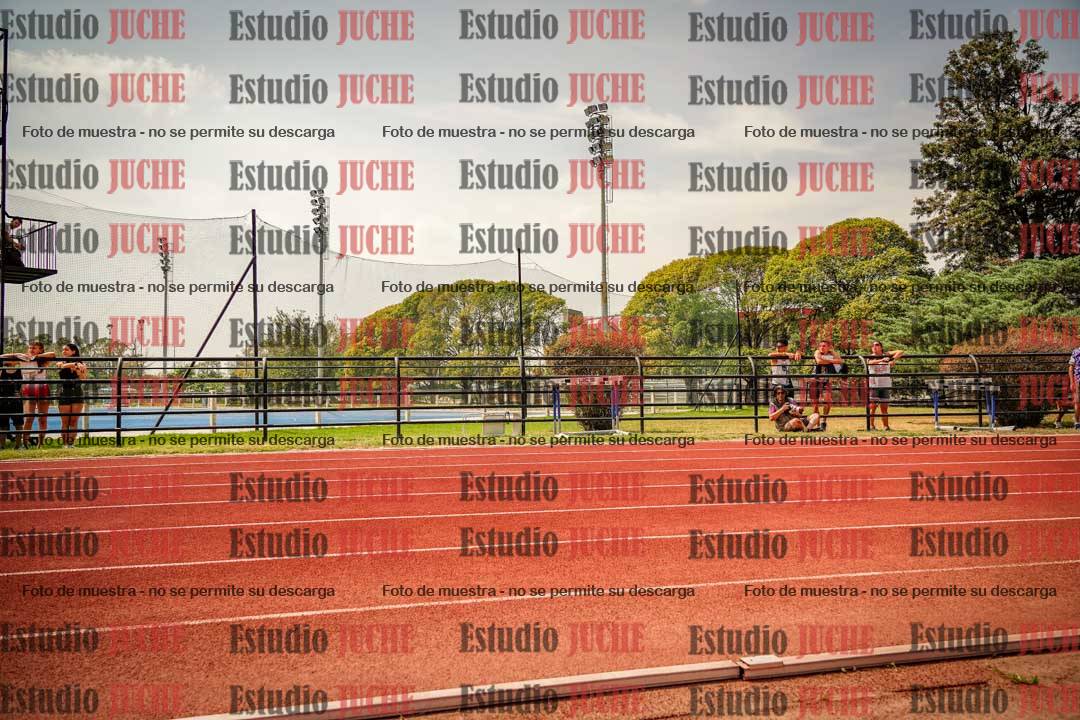 Fotos de los 200 m llanos de varones