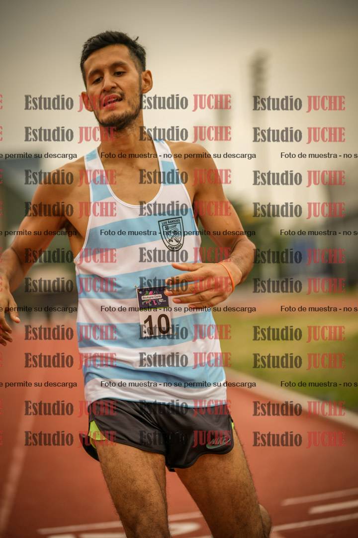 Fotos de los 800 m llanos de varones