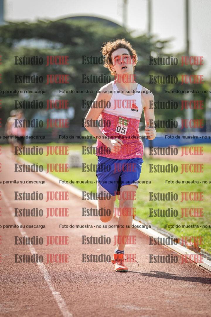 Fotos de los 800 m llanos de varones