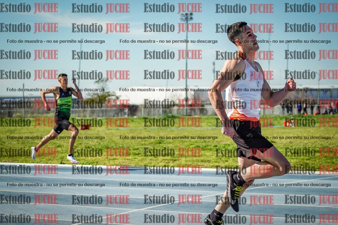 Fotos de los 400 m llanos de varones