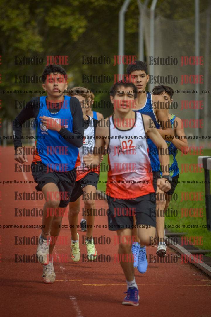 Fotos de los 600 m llanos de varones