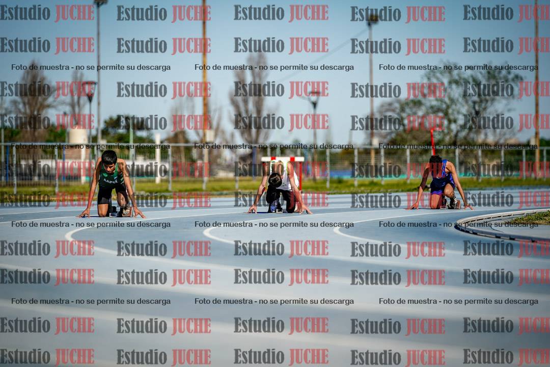 Fotos de los 200 m llanos de varones