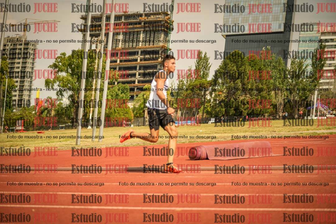 Fotos de los 200 m llanos de varones