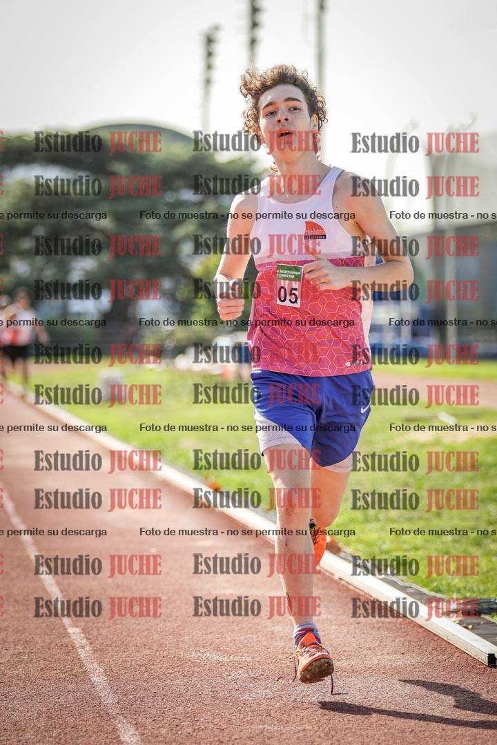 Fotos de los 800 m llanos de varones