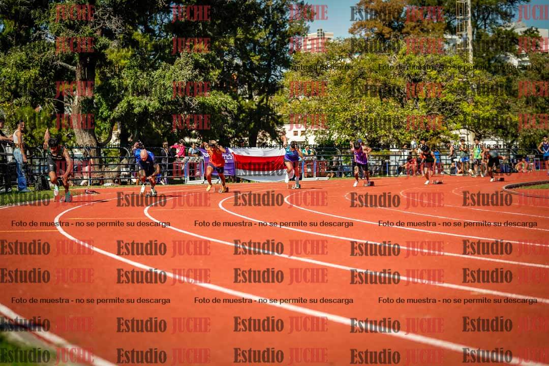 Fotos de los 200 m llanos de varones