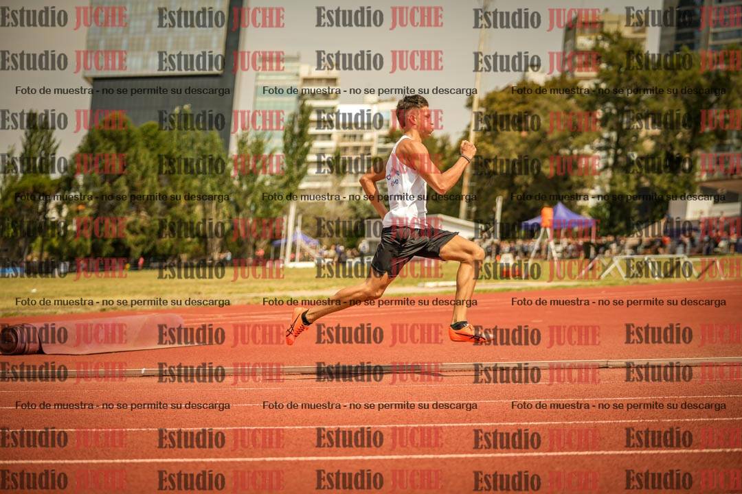 Fotos de los 200 m llanos de varones