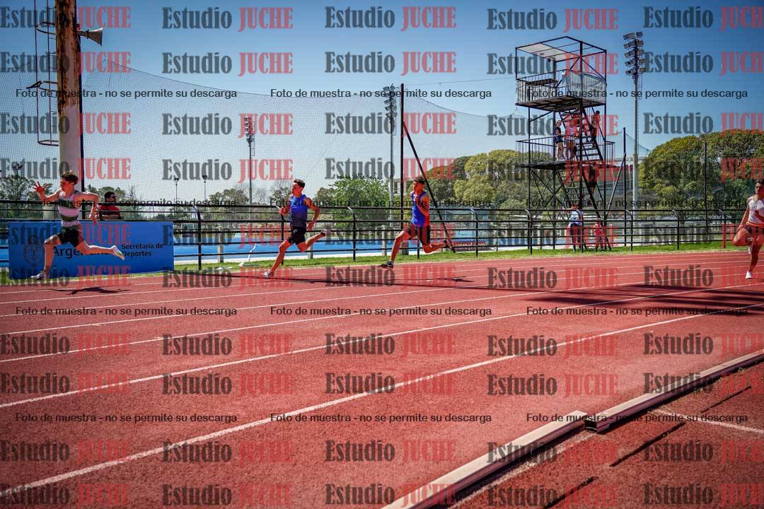 Fotos de los 200 m llanos de varones