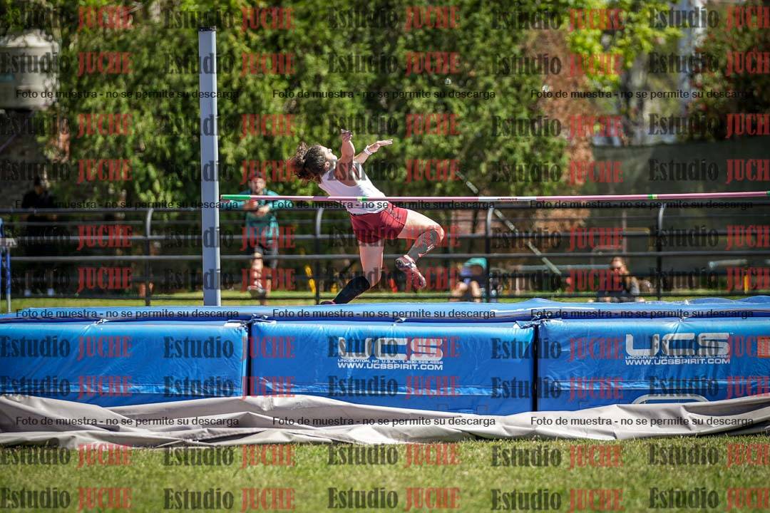 Fotos del salto en alto de mujeres