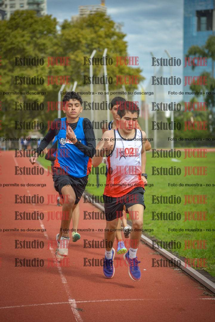 Fotos de los 600 m llanos de varones