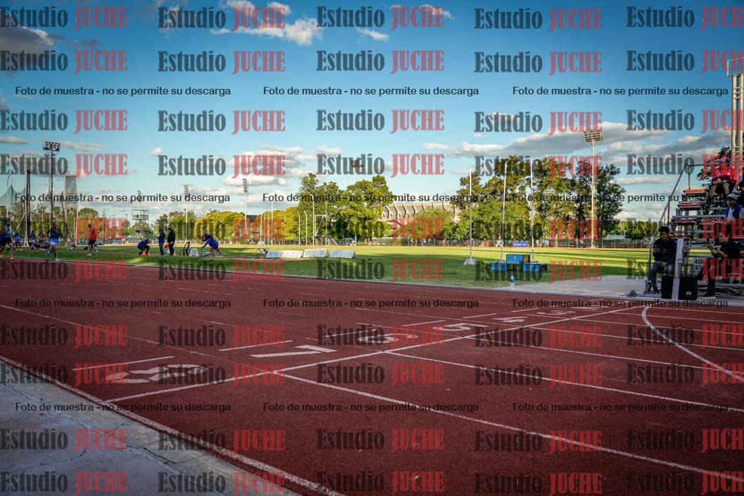 Fotos de los 400 m llanos de varones