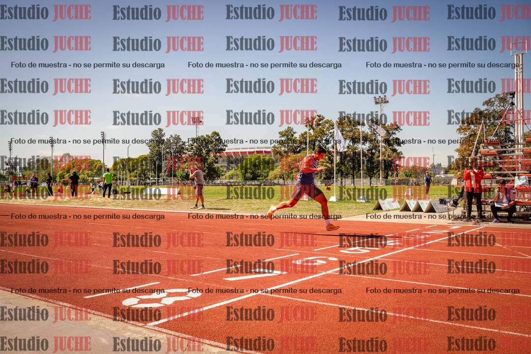 Fotos de los 400 m llanos de varones
