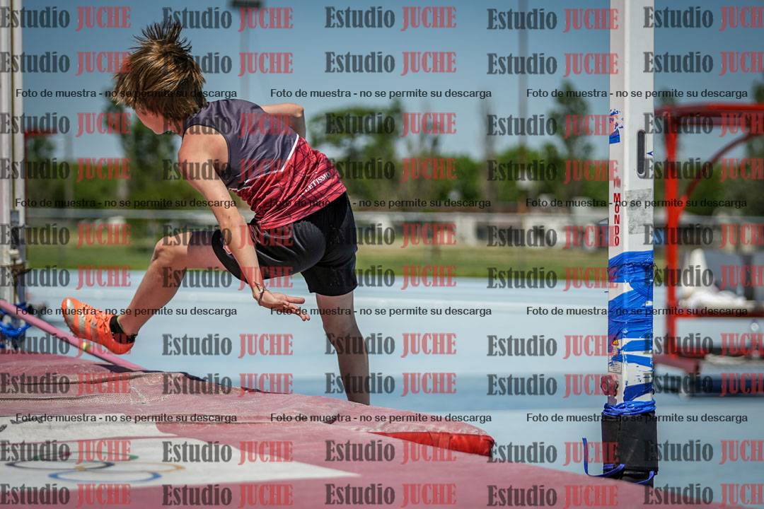 Fotos del salto en alto de varones - U14