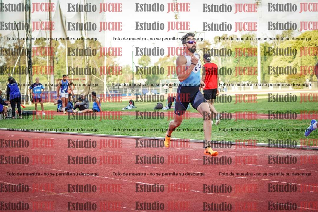 Fotos de los 400 m llanos de varones