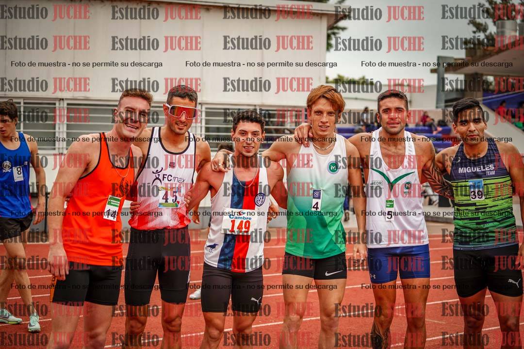 Fotos de algunos podios y extras del torneo