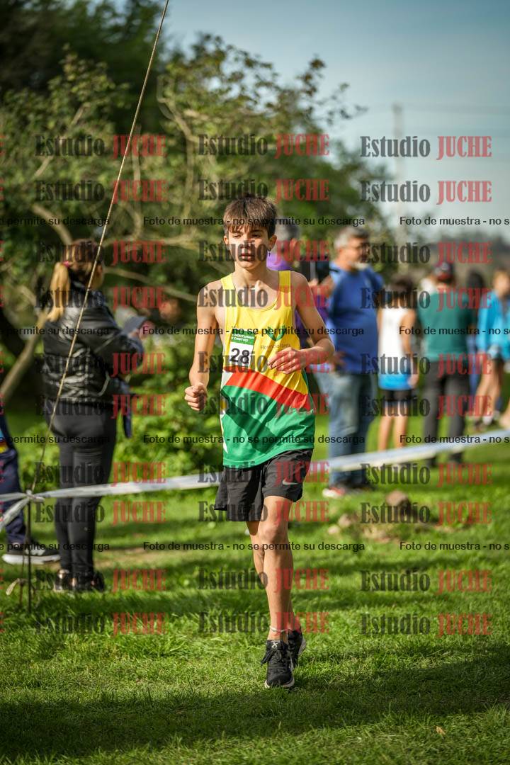 Fotos de la llegada del cross de 2000 m