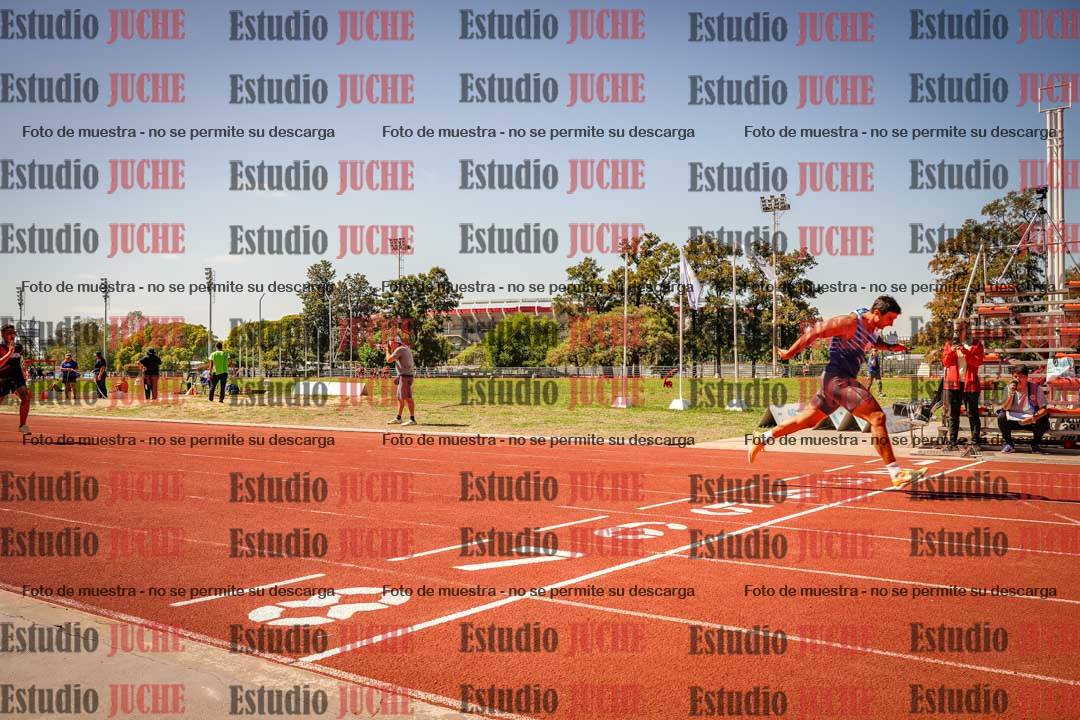 Fotos de los 400 m llanos de varones