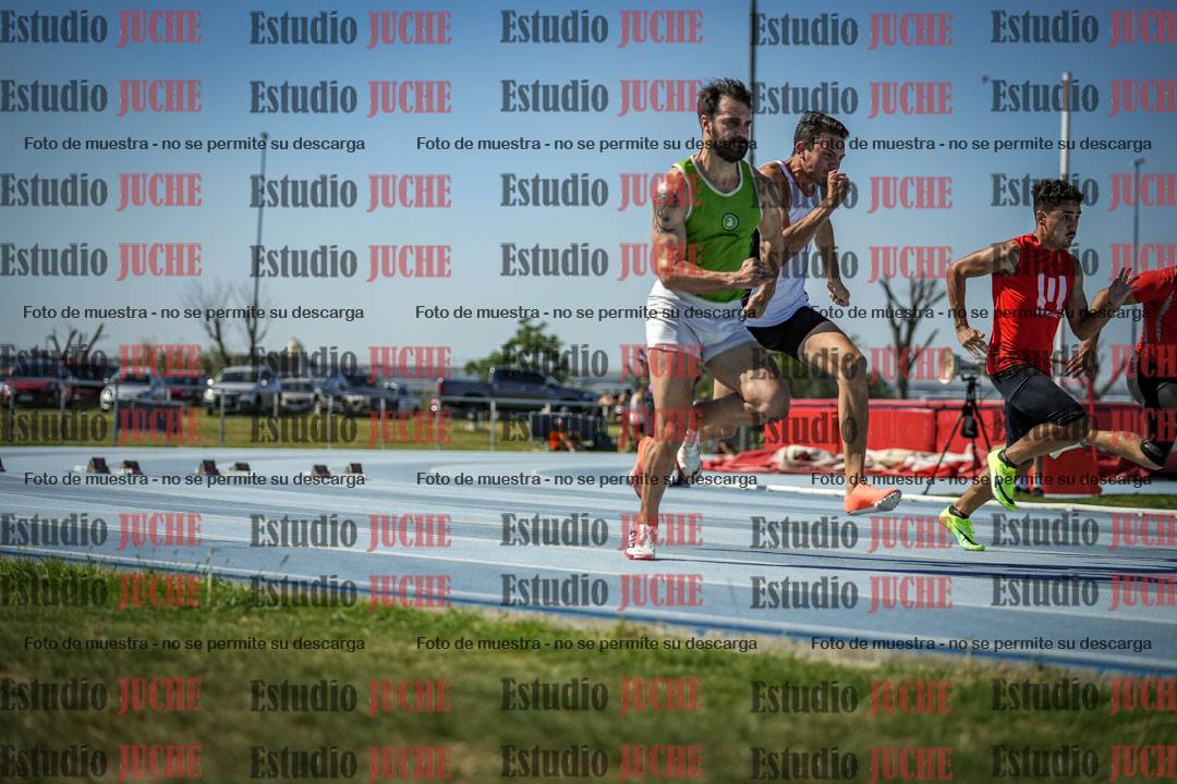 Fotos de los 100 m llanos de varones