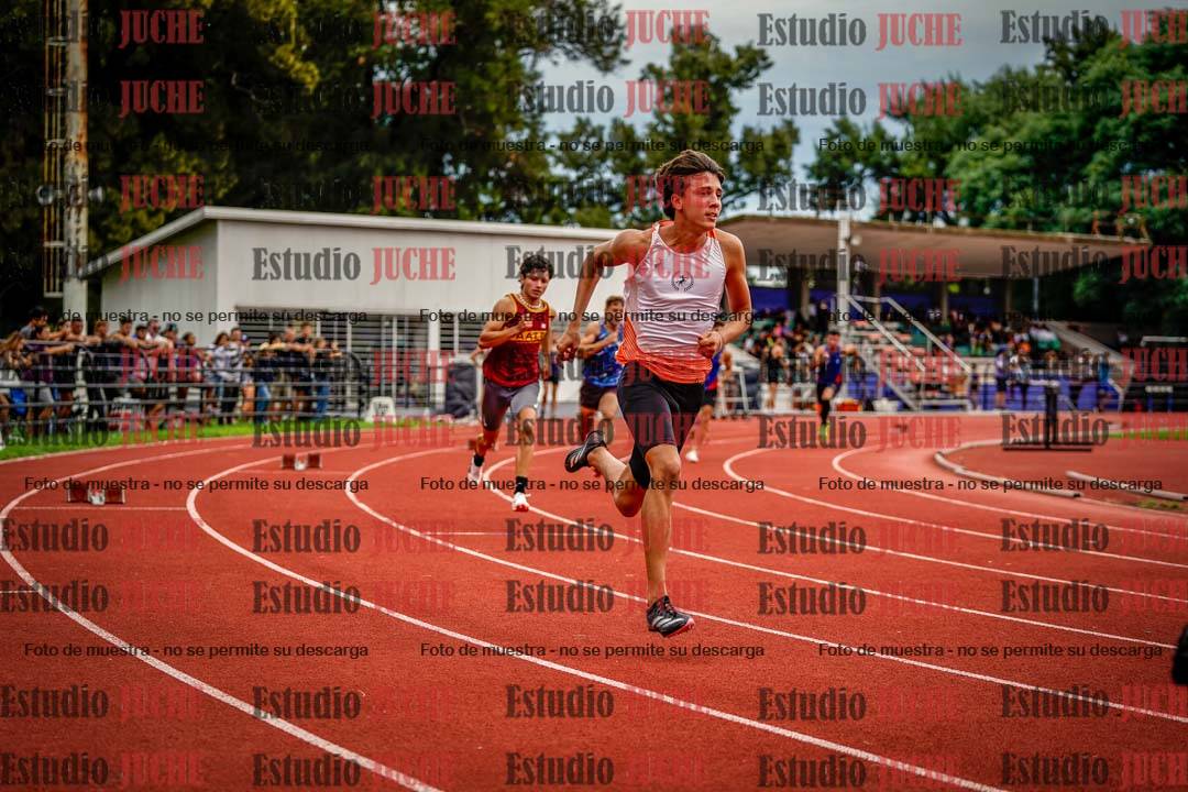 Fotos de los 400 m con vallas de varones