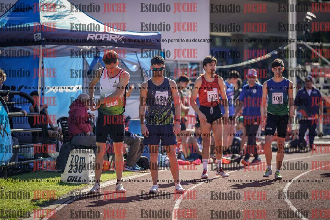 Fotos de los 800 m llanos de varones