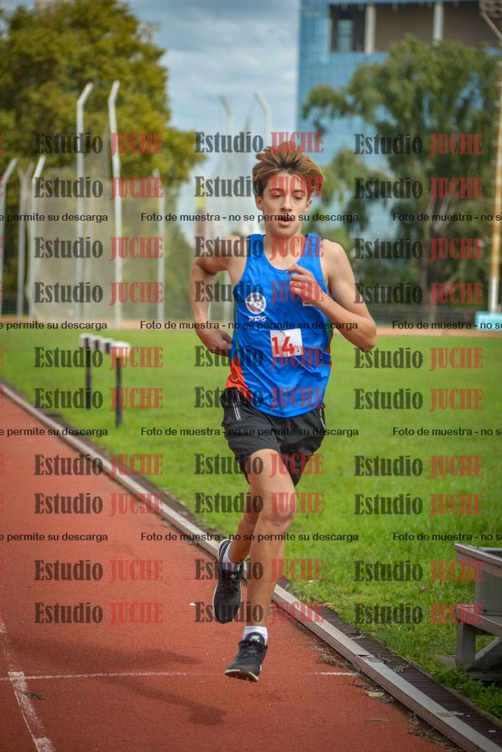 Fotos de los 600 m llanos de varones
