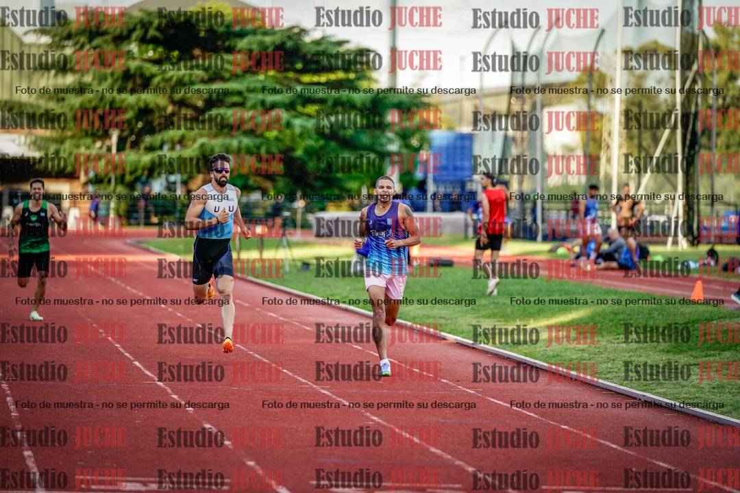Fotos de los 400 m llanos de varones