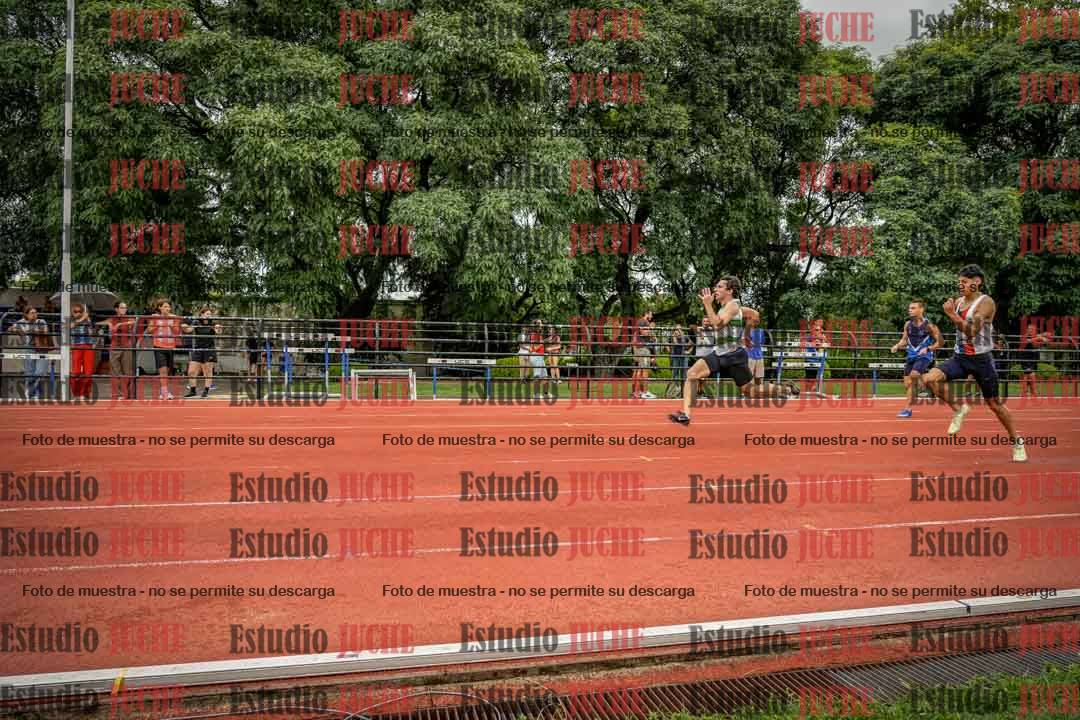 Fotos de los 100 m llanos de varones