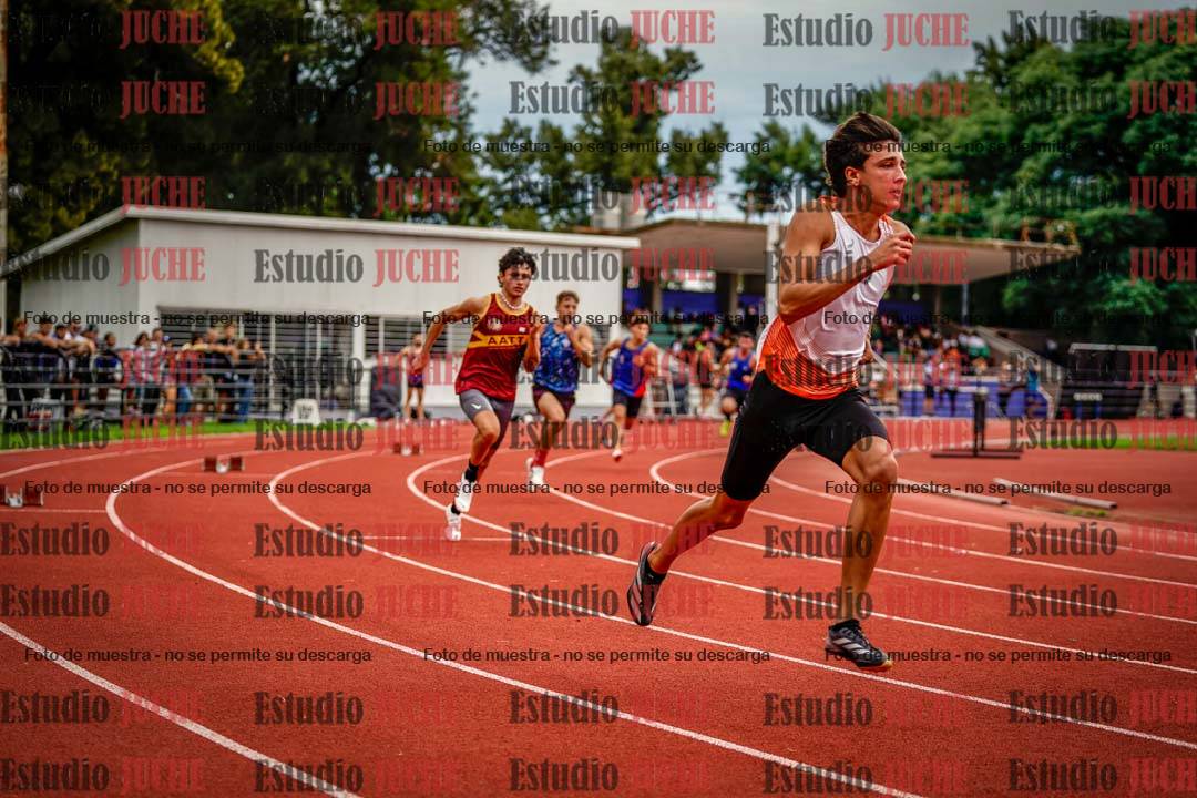 Fotos de los 400 m con vallas de varones
