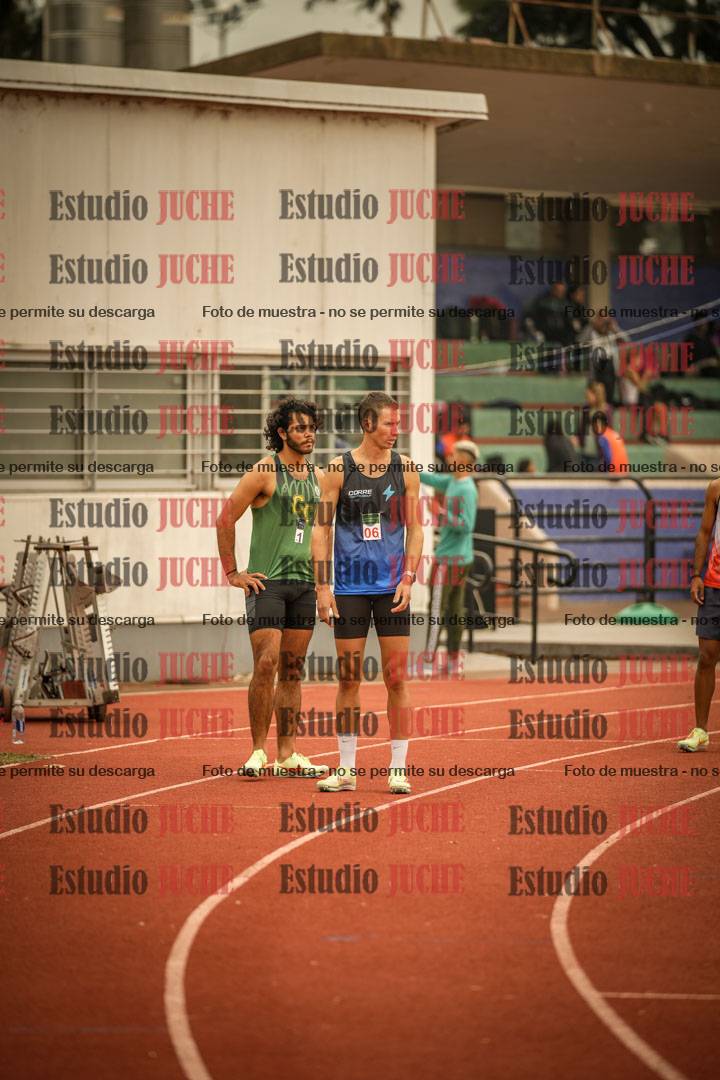 Fotos de los 800 m llanos de varones