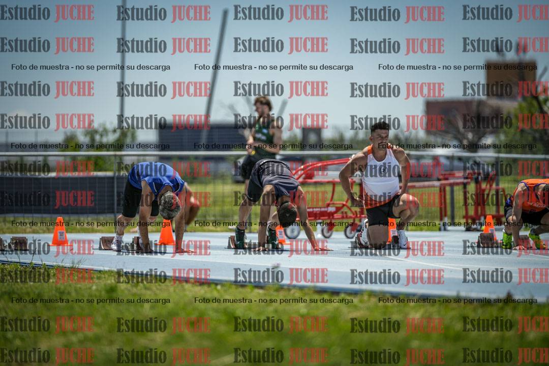 Fotos de los 100 m llanos de varones