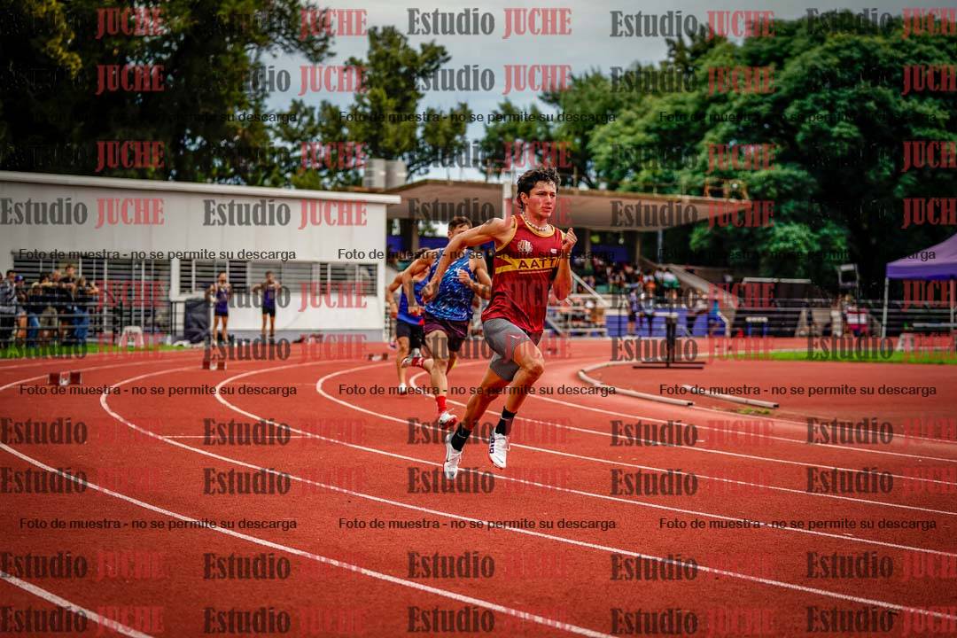 Fotos de los 400 m con vallas de varones