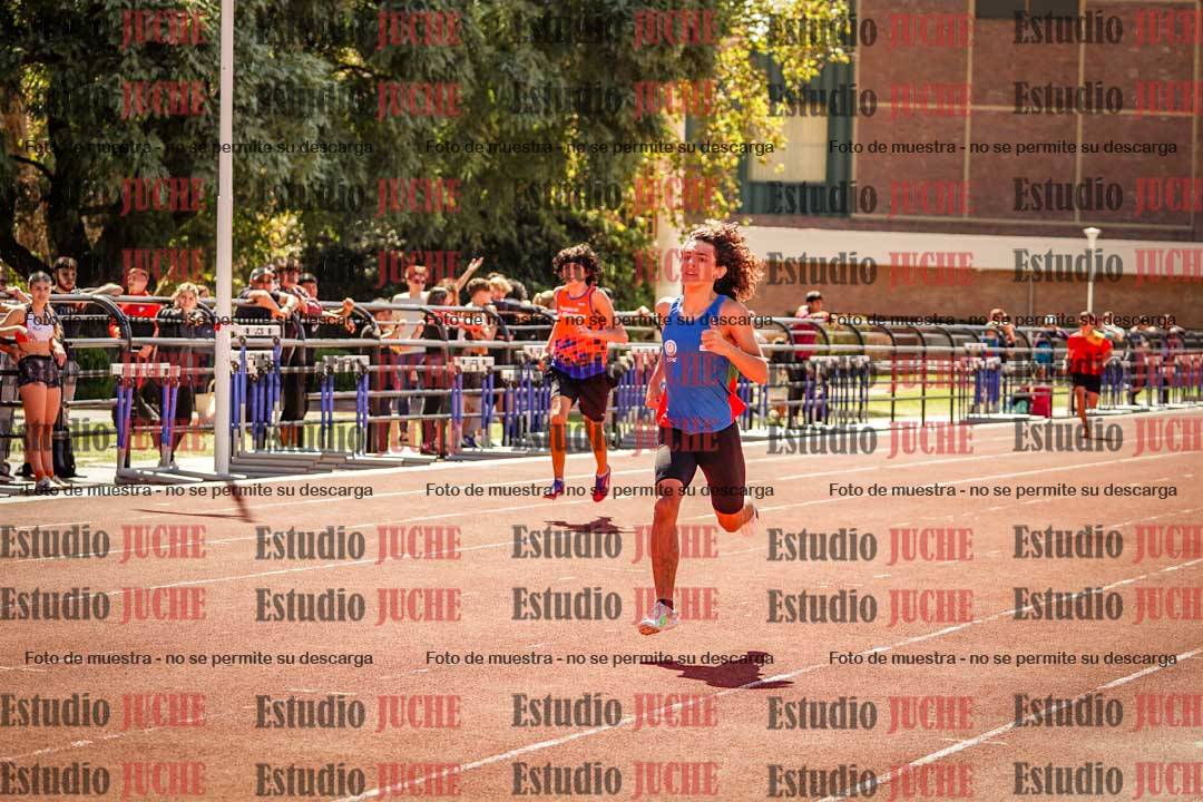 Fotos de los 400 m llanos de varones