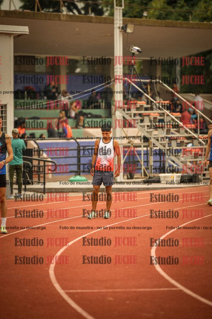 Fotos de los 800 m llanos de varones