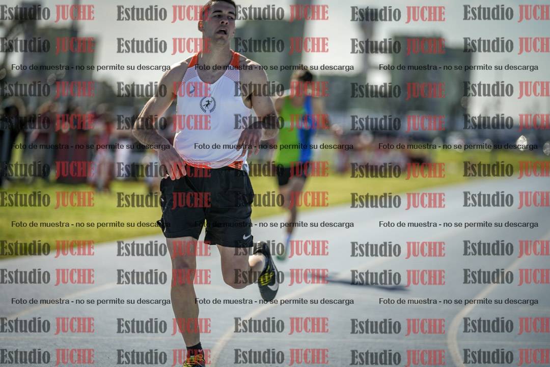 Fotos de los 400 m llanos de varones