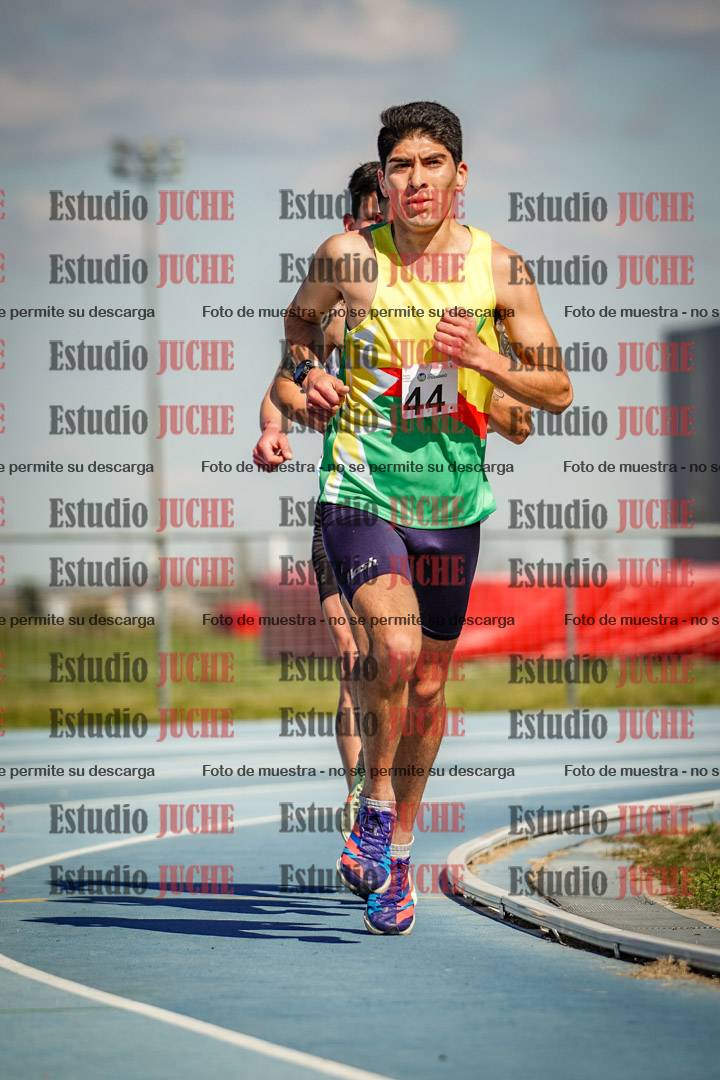 Fotos de los 5000 m llanos de mujeres y varones