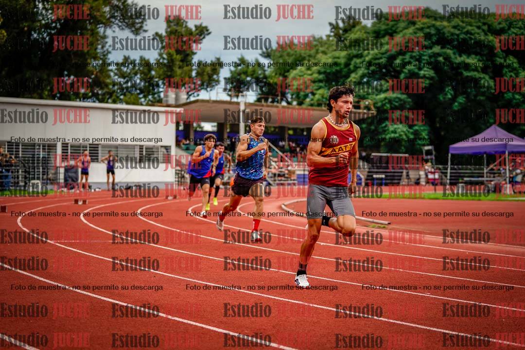 Fotos de los 400 m con vallas de varones