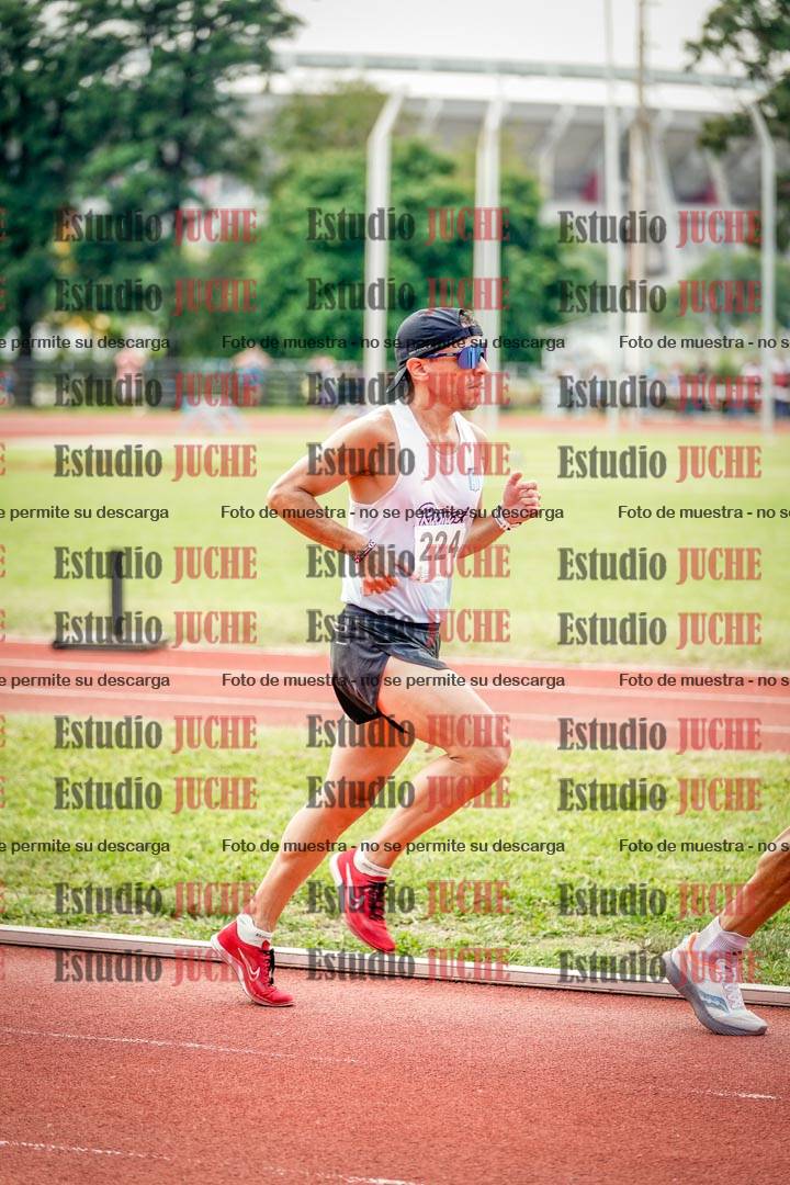 Fotos de los 3000 m llanos de varones