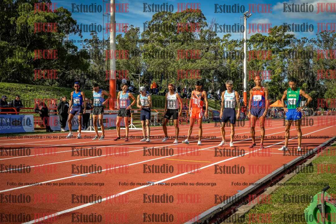 Fotos de los 3000 m con obstáculos de varones
