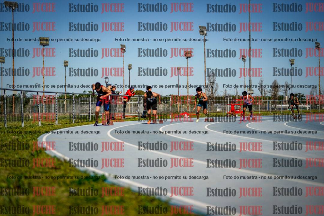 Fotos de los 200 m llanos de varones