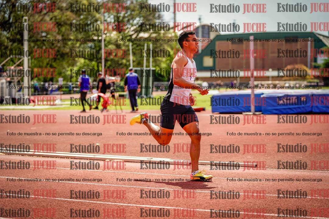 Fotos de los 400 m llanos de varones