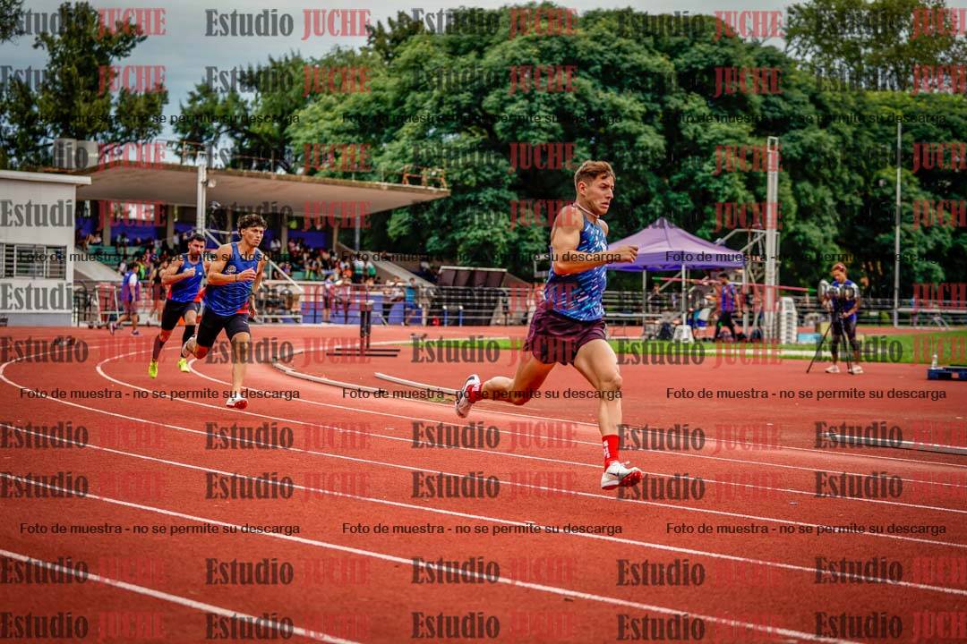 Fotos de los 400 m con vallas de varones
