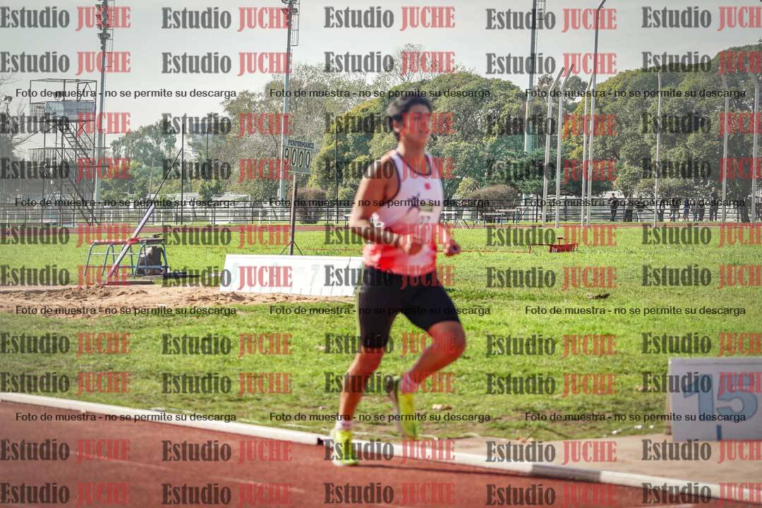 Fotos de los 800 m llanos de varones